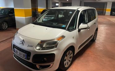 Citroen C3 Picasso Or Similar