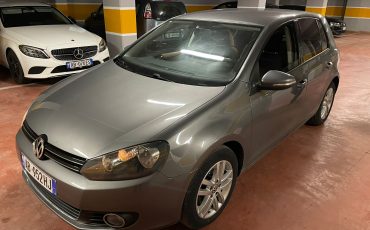 Volkswagen Golf 2.0 TDI or similar