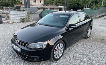 VW Jetta 1.6 Diesel or similar