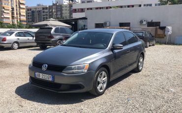 VW Jetta 1.6 Diesel or similar